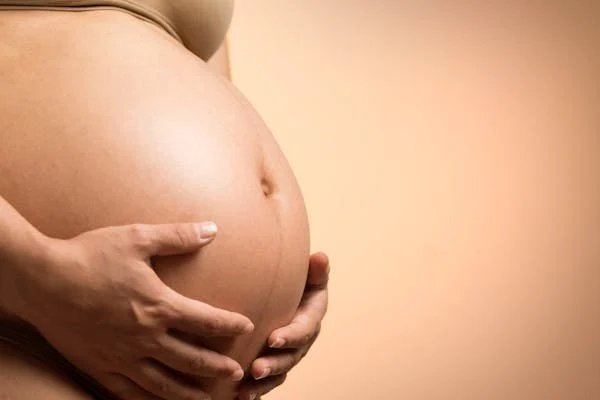 Legal Framework of Surrogacy Legal Countries, Surrogate Mothers’ Rights and Interests Protection and Risks Full Analysis